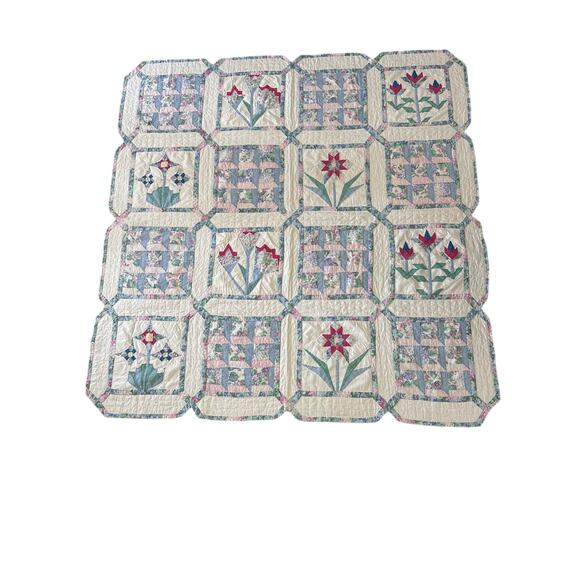 Handmade 80s Floral Patchwork Quilt Pastel Cottagecore 78x87 full / queen - Picture 10 of 16